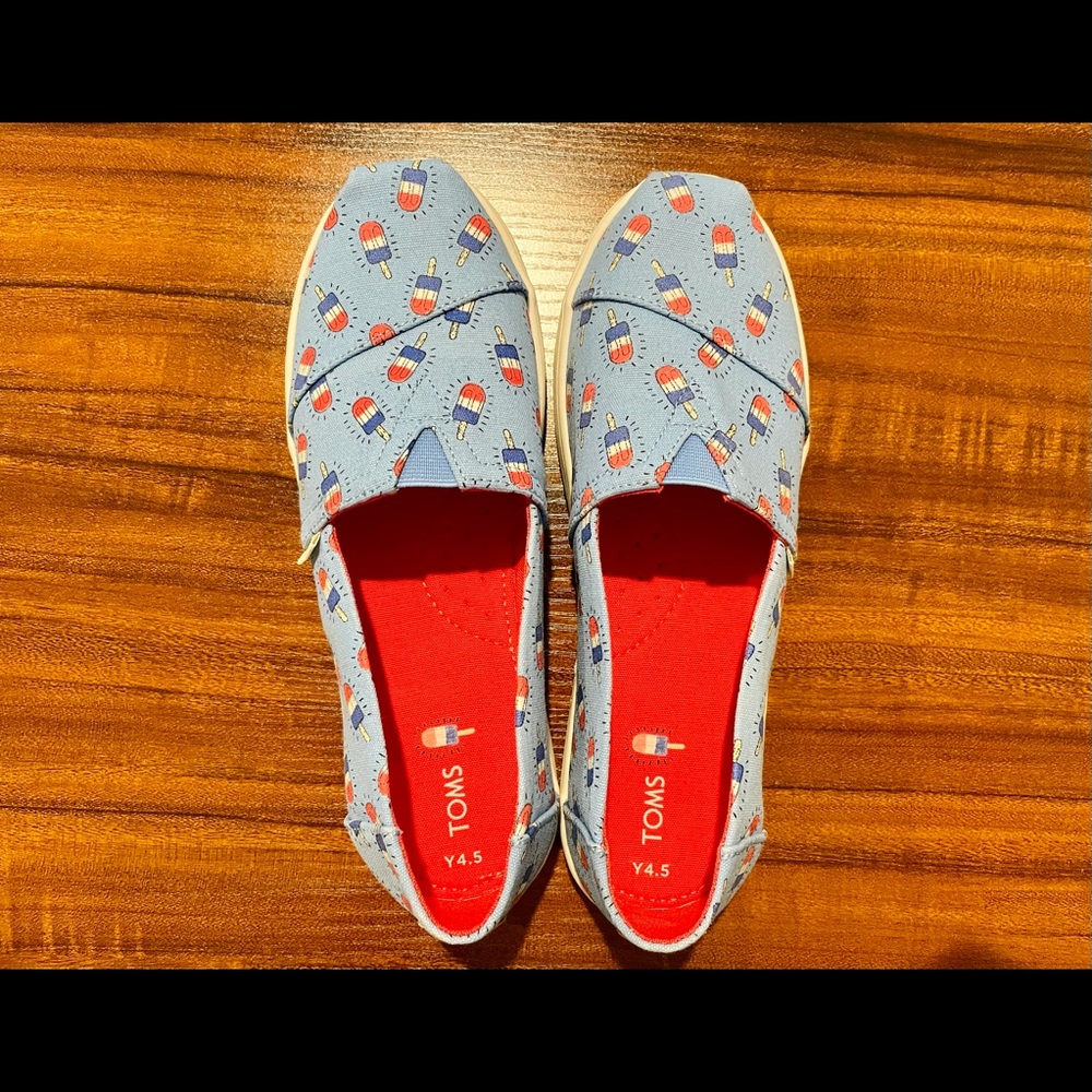 Toms - New w/o box